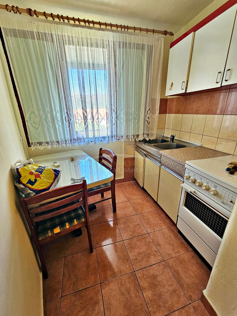 Casa da ristrutturare a 300 m dal centro di Trogir